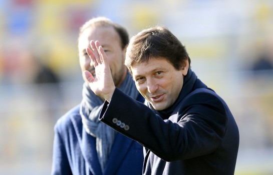 Dernière minute – Le PSG officialise sa première recrue estivale…il vient d’Espagne ! Dernière minute – Le PSG officialise sa première recrue estivale…il vient d’Espagne !