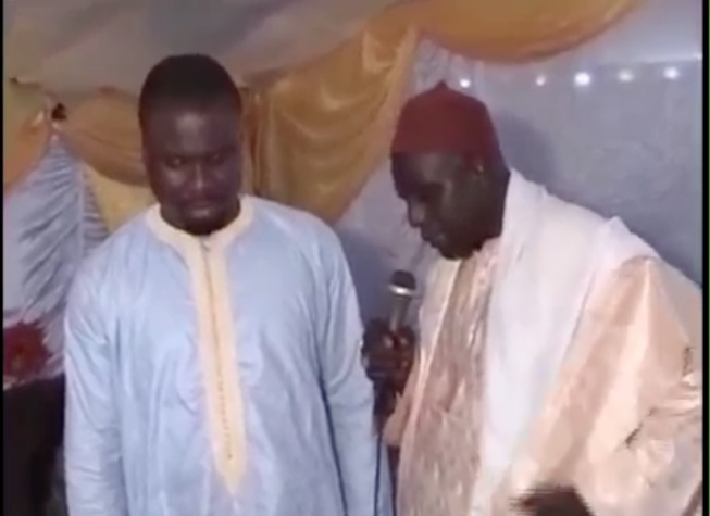Moustache MBENGUE ,Maire de keur Massar en compagnie de Serigne Ismaîla Mbacke Gainde Fatma et Omar Mbacke Gaind