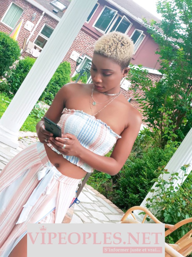 TOURNÉE NORD AMERICAINE: Les trois s°xy lady du groupe Safari, Maria, Khadija et Ndeffa prennent du bon temps. TOURNÉE NORD AMERICAINE: Les trois s°xy lady du groupe Safari, Maria, Khadija et Ndeffa prennent du bon temps.