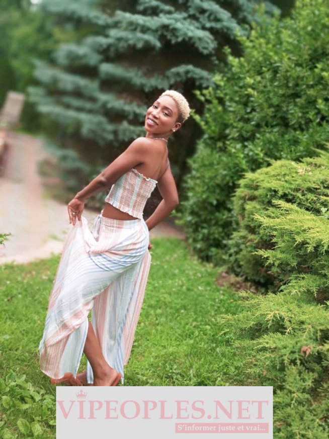 TOURNÉE NORD AMERICAINE: Les trois s°xy lady du groupe Safari, Maria, Khadija et Ndeffa prennent du bon temps. TOURNÉE NORD AMERICAINE: Les trois s°xy lady du groupe Safari, Maria, Khadija et Ndeffa prennent du bon temps.