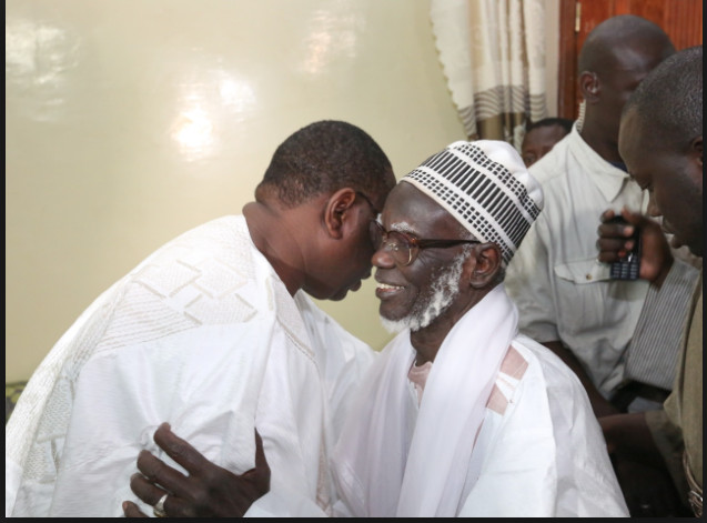 Touba: Les images de l’arrivée du Président Macky Sall à la Résidence Cheikhoul Khadim