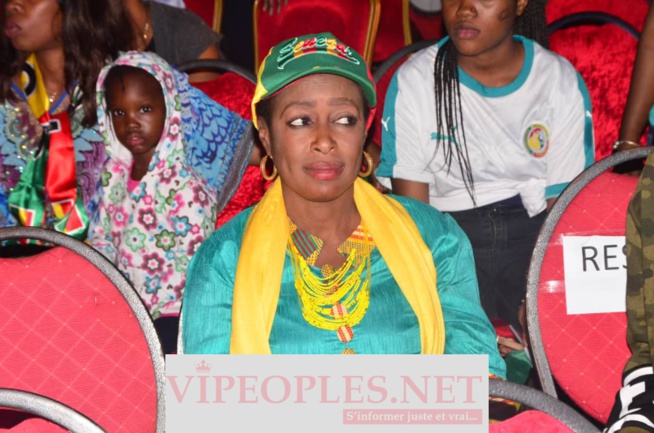 Concert Fan Zone avec Wally Seck, la place de la nation inondait de monde après la victoire du Sénégal face à l'Ouganda. Concert Fan Zone avec Wally Seck, la place de la nation inondait de monde après la victoire du Sénégal face à l'Ouganda.