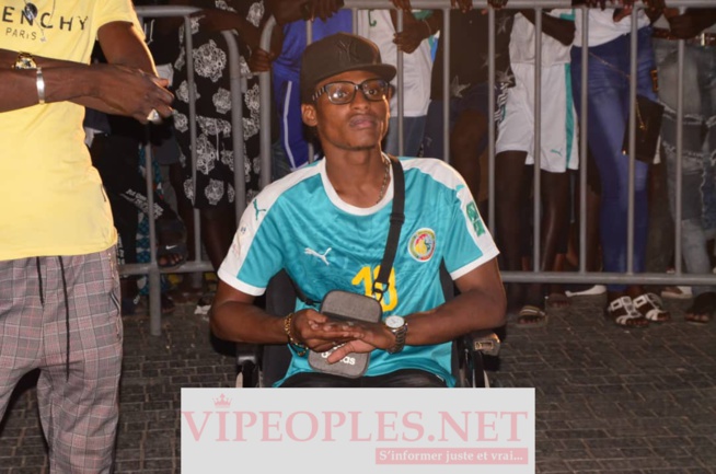 Concert Fan Zone avec Wally Seck, la place de la nation inondait de monde après la victoire du Sénégal face à l'Ouganda. Concert Fan Zone avec Wally Seck, la place de la nation inondait de monde après la victoire du Sénégal face à l'Ouganda.