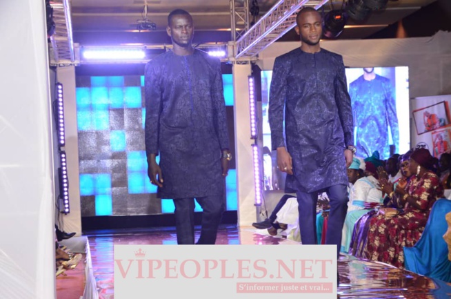 Première édition: Les belles dames se sont données RV au Défilé de 2 M DESIGN By Mounir Moda. REGARDEZ