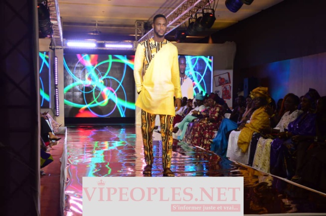 Première édition: Les belles dames se sont données RV au Défilé de 2 M DESIGN By Mounir Moda. REGARDEZ