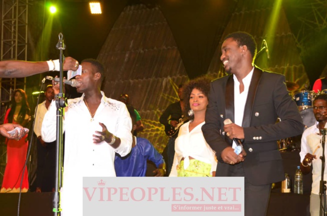 CICES REVIVEZ LES IMAGES EXPLOSIVES DU LIVE SHOW DE MOMO DIENG QUI GRAVIT LES ÉCHELONS.