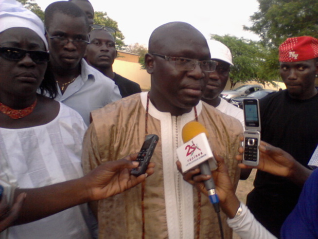 Me Antoine Mbengue, avocat de l’Etat : « Des Responsables du régime libéral doivent être interpellés sur l’affaire des contrats pétroliers » Me Antoine Mbengue, avocat de l’Etat : « Des Responsables du régime libéral doivent être interpellés sur l’affaire des contrats pétroliers »