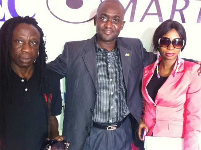 OMART ET SA BANQUE DESTINÉE AUX CREATEURS DE 2000 A 2017 OMART ET SA BANQUE DESTINÉE AUX CREATEURS DE 2000 A 2017