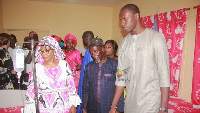 Gorgui Sy Dieng équipe le centre de santé de Yeumbeul Gorgui Sy Dieng équipe le centre de santé de Yeumbeul