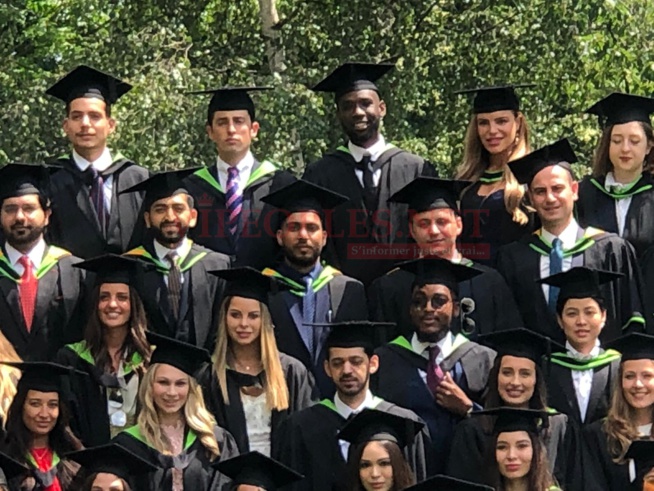 LONDRES: Les images de la graduation du fils de Youssou Ndour diplômé BA Global Management Leadership and Management de la Regents University