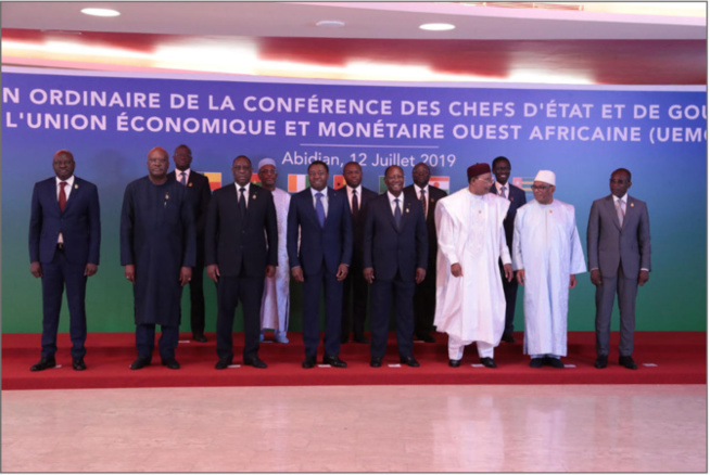 L'éco, future monnaie ouest-africaine, gardera sa parité avec l'euro L'éco, future monnaie ouest-africaine, gardera sa parité avec l'euro