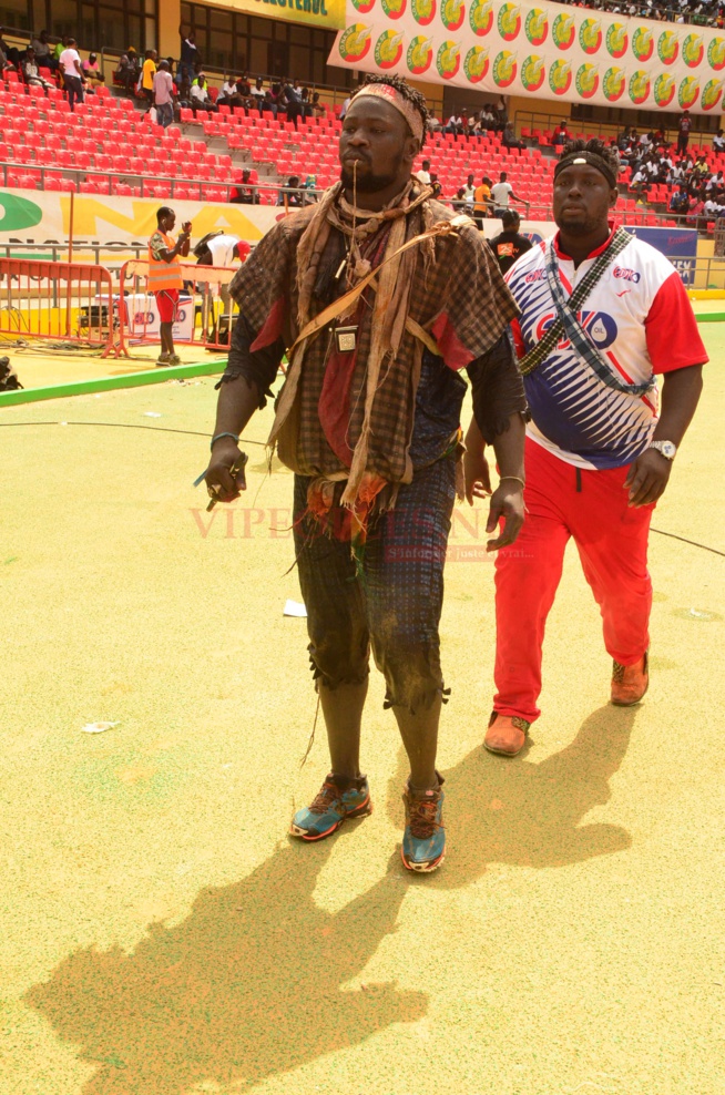 Les premières images de Boy Niang 2 au Stade pour affronter Lac de Guier 2