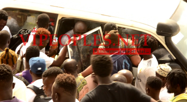 Arrivé de Lac de Guier 2 à l'aréne national. regardez le mystique. Arrivé de Lac de Guier 2 à l'aréne national. regardez le mystique.