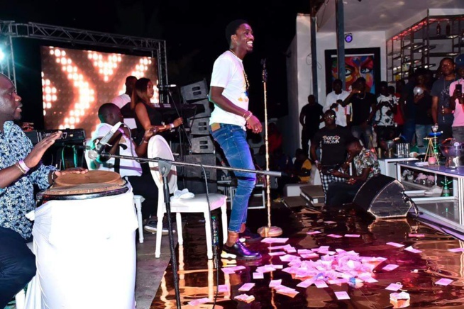 T- SHIRT polémique de WAly Seck : l’OMART vole au secours de Waly Seck T- SHIRT polémique de WAly Seck : l’OMART vole au secours de Waly Seck