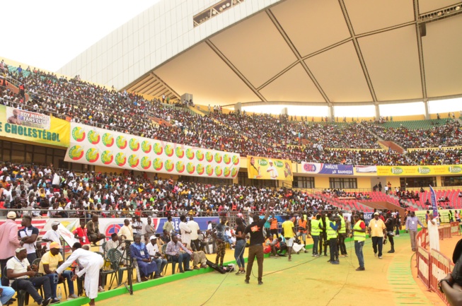 COMBAT LAC DE GUIER 2 VS BOY NIANG: Revivez en images le grand public au Stade.