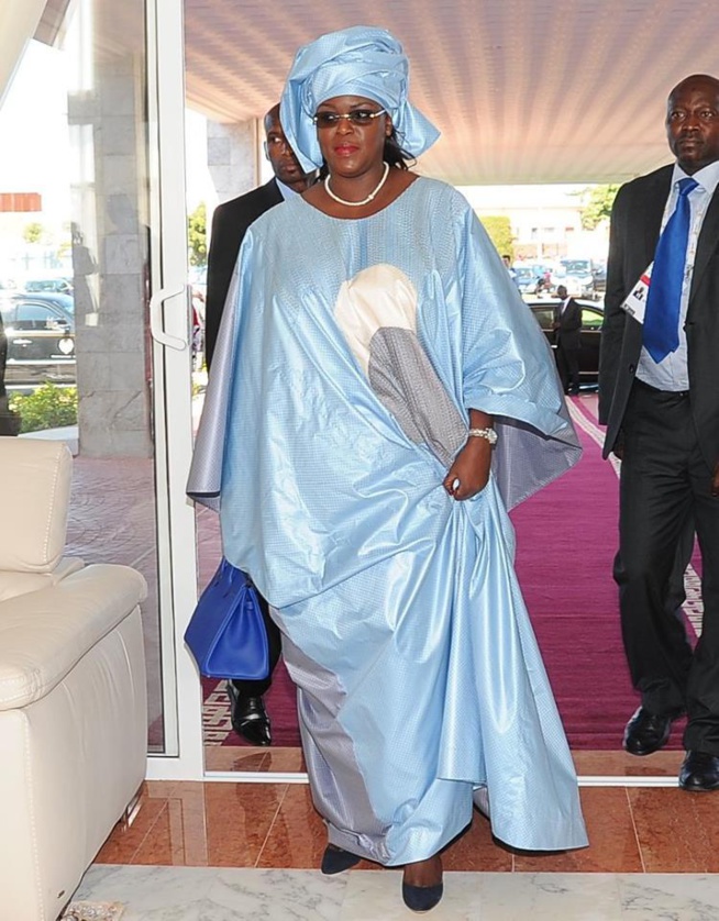 Une premiére dame pas comme les autres: Marième FAYE SALL La sainte conseillère et épouse dévouée de son mari de Président