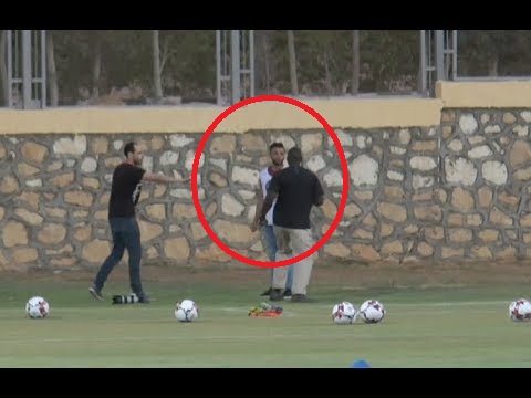 Découvrez pourquoi l’agent de la BIP des Lions, a tabassé le photographe égyptien à l’entraînement des Lions Découvrez pourquoi l’agent de la BIP des Lions, a tabassé le photographe égyptien à l’entraînement des Lions