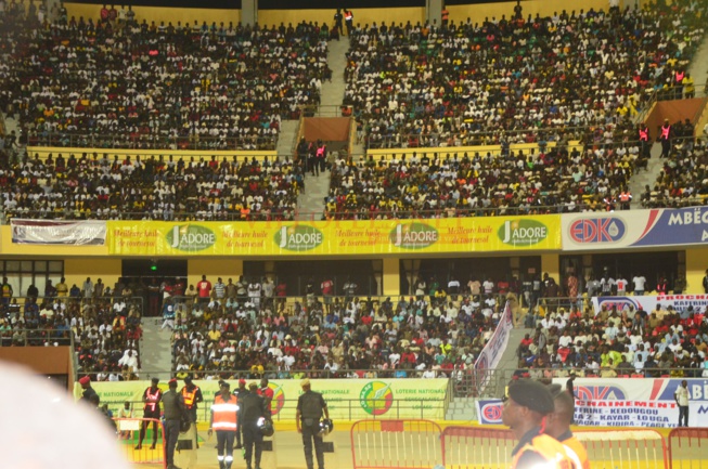 EN IMAGES DU COMBAT LAC 2 VS BOY NIANG 2 DANS  LEURS PREPARATIONS
