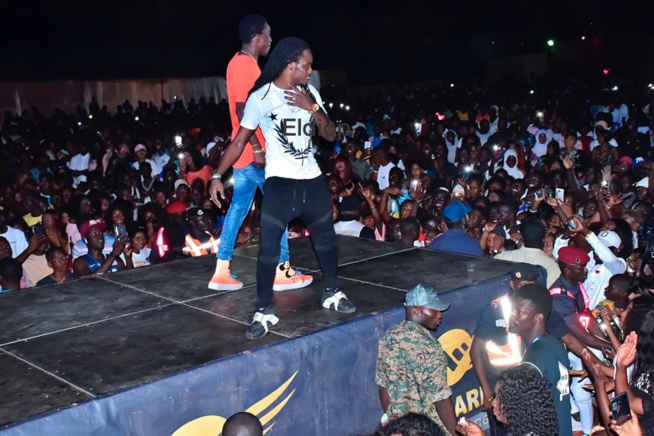 CONCERT MALIKA: En images Waly Seck démontre encore sa force de mobiliser. CONCERT MALIKA: En images Waly Seck démontre encore sa force de mobiliser.