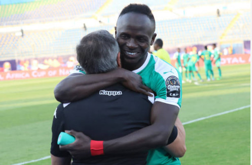 Sénégal VS Tunisie : Le geste magnifique de Sadio envers son ancien sélectionneur