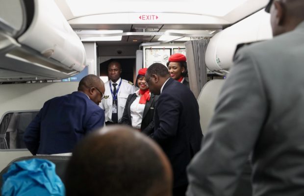 PRÉPARATIFS DES FUNÉRAILLES DE TANOR : MACKY AFFRÈTE UN AVION POUR RAPATRIER LA DÉPOUILLE PRÉPARATIFS DES FUNÉRAILLES DE TANOR : MACKY AFFRÈTE UN AVION POUR RAPATRIER LA DÉPOUILLE