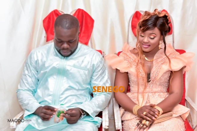 Al Khayri : Une célèbre animatrice du groupe Walfadjiri s’est pendue avec un « géant » de la régisseur de la Sen Tv ! Al Khayri : Une célèbre animatrice du groupe Walfadjiri s’est pendue avec un « géant » de la régisseur de la Sen Tv !