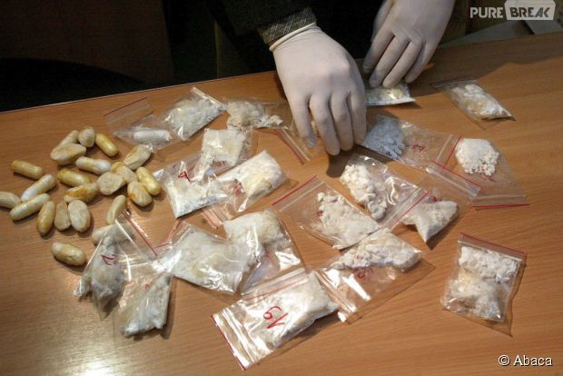 Tribunal : Elle cache 530g d’héroïne dans son s*xe et risque une peine de 10 ans Tribunal : Elle cache 530g d’héroïne dans son s*xe et risque une peine de 10 ans