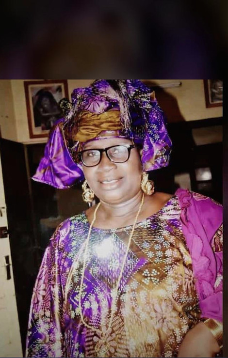 NÉCROLOGIE: La Zik Fm en deuil, l'animateur Cheikh Sarr vient de perdre sa soeur NÉCROLOGIE: La Zik Fm en deuil, l'animateur Cheikh Sarr vient de perdre sa soeur