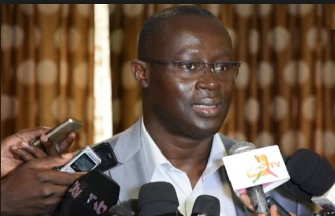 Le Président Augustin SENGHOR réélu au Comité Exécutif CAF. Le Président Augustin SENGHOR réélu au Comité Exécutif CAF.