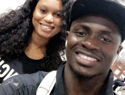 Les Lions soutenus par leurs supporters à l’aéroport, avant leur départ pour Dakar