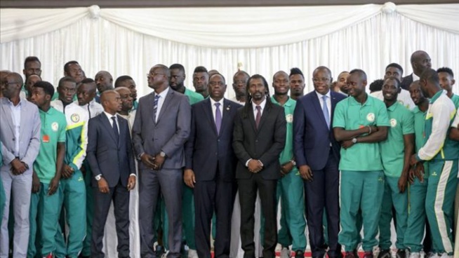 Dernière minute-Direct Palais: Macky fait une grosse annonce aux Lions Dernière minute-Direct Palais: Macky fait une grosse annonce aux Lions