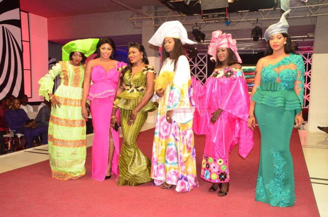 COLLECTION EVENEMENT TABASKI:LES TENDANCES DE KINE SARR COUTURE GRAND YOFF KHAR YALLA TÉL 00221 77438 75 61