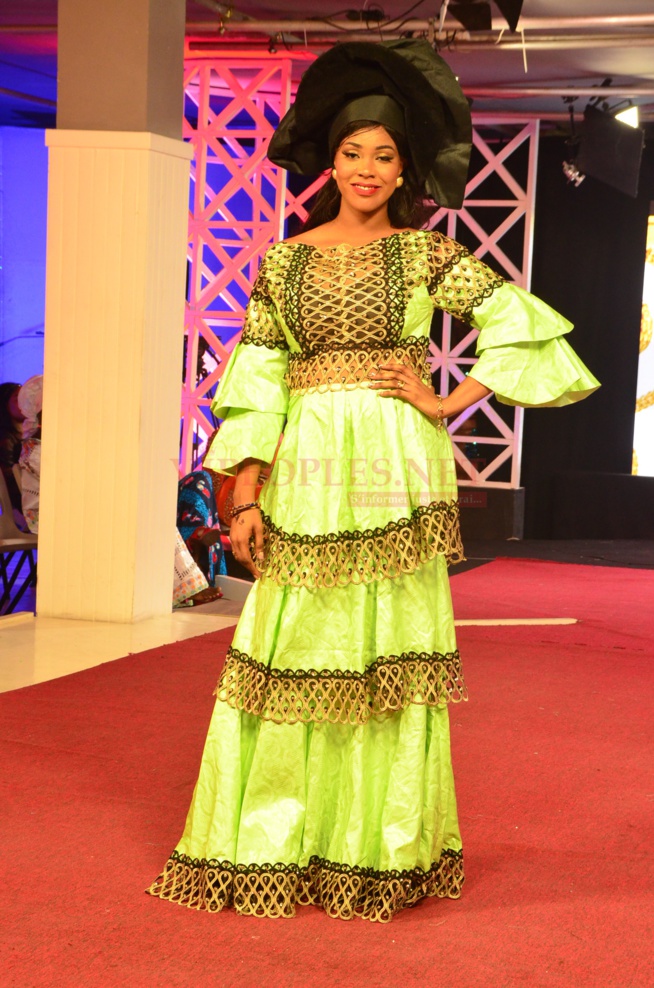 COLLECTION EVENEMENT TABASKI: LES BAZINS BIO UNIVERS PLUS TÉL:778625415/78 1163633 AVEC LA COUTURE DE MONDIALE COUTURE DE IBRA FALL GUÉDIAWAYE TEL: 00221 77 9423761