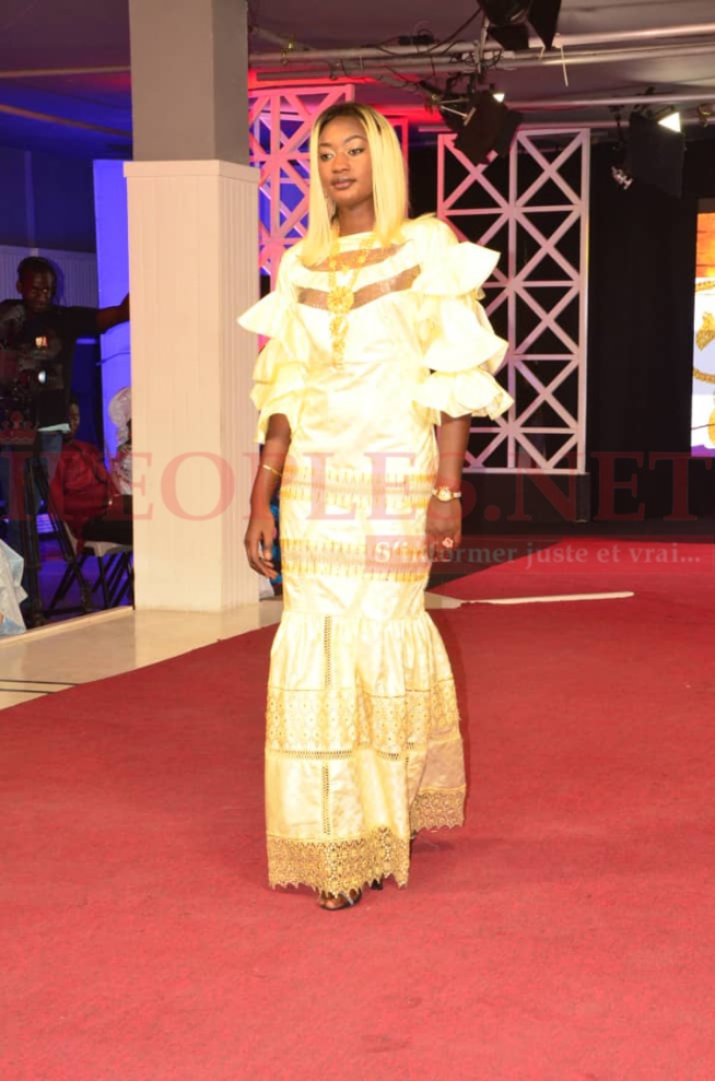 COLLECTION TABASKI: LES TENDENCES DE PAPE SECK TOUBA COUTURE YOFF APRÉS BRIOCHE D'ORÉE TEL: 00221 78 131 09 75/ 77 657 02 03