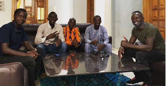 Après la CAN, Sadio Mané retrouve sa famille