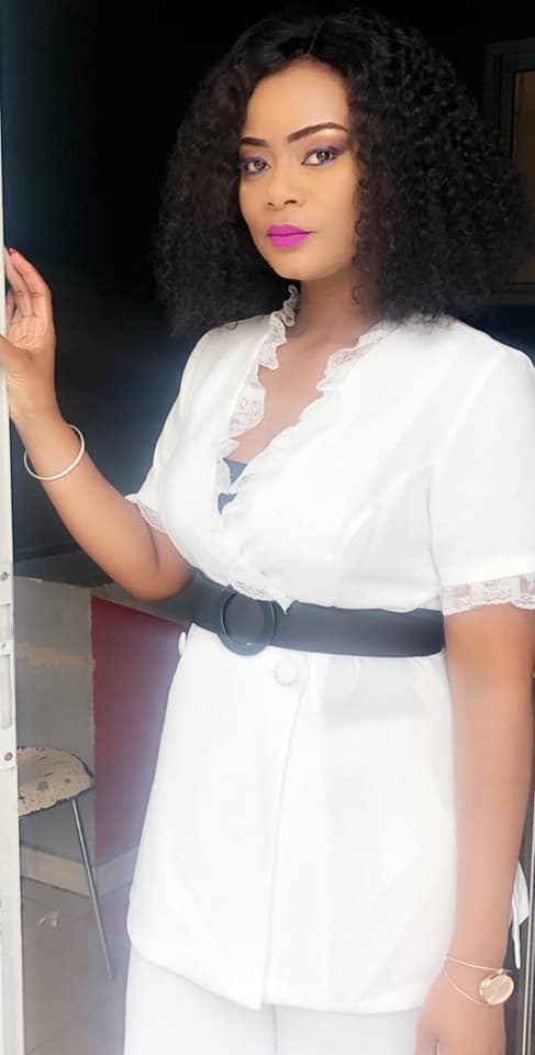 ( 06 PHOTOS ) Eté 2019 : La tenue spéciale de Merry Beye attire le regard
