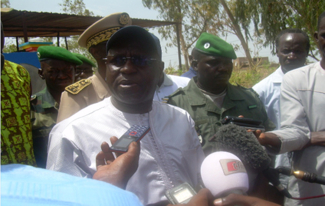 Trafic de bois vers la Gambie : «Que la riposte s’organise à partir du Sénégal», lance Abdou Karim Sall Trafic de bois vers la Gambie : «Que la riposte s’organise à partir du Sénégal», lance Abdou Karim Sall