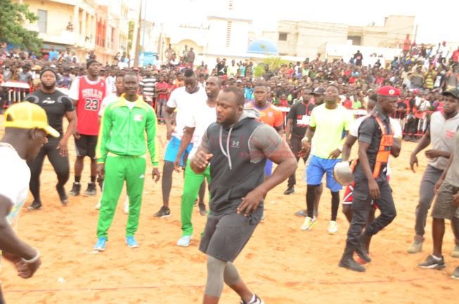 Revivez en images l’Open Press de Modou Lo aux Parcelles assainies