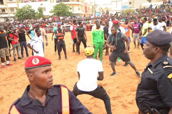Revivez en images l’Open Press de Modou Lo aux Parcelles assainies