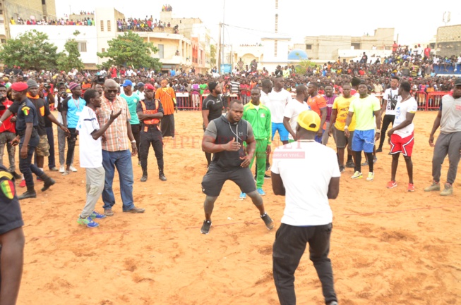 Revivez en images l’Open Press de Modou Lo aux Parcelles assainies