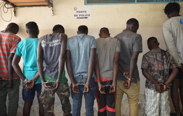 Kaolack: Des malfaiteurs arrêtés après des échanges de tirs avec la police, tous des repris de justice Kaolack: Des malfaiteurs arrêtés après des échanges de tirs avec la police, tous des repris de justice
