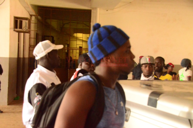 LSS: Entré de Modou Lo au stade. LSS: Entré de Modou Lo au stade.