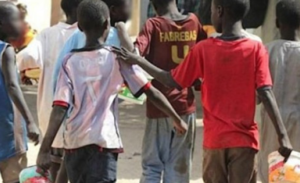 Mendicité des Enfants: Un enseignant à la retraite appelle à l’implication de « toutes les forces vives » Mendicité des Enfants: Un enseignant à la retraite appelle à l’implication de « toutes les forces vives »