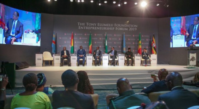 Croissance en Afrique: le Président Macky Sall mise sur les jeunes Croissance en Afrique: le Président Macky Sall mise sur les jeunes