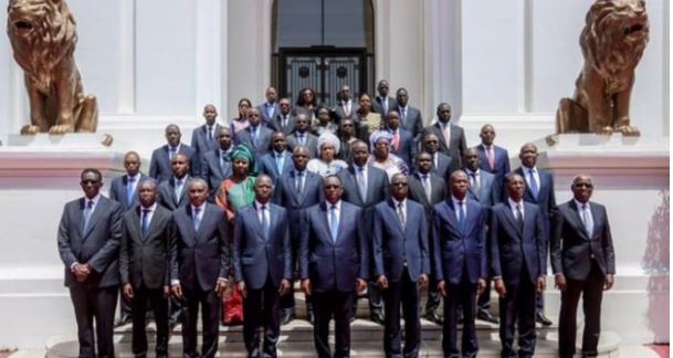 Conseil des ministres : Voici les fortes décisions prises par Macky Sall avec une demande spéciale aux ministres pour la fête de la Tabaski Conseil des ministres : Voici les fortes décisions prises par Macky Sall avec une demande spéciale aux ministres pour la fête de la Tabaski
