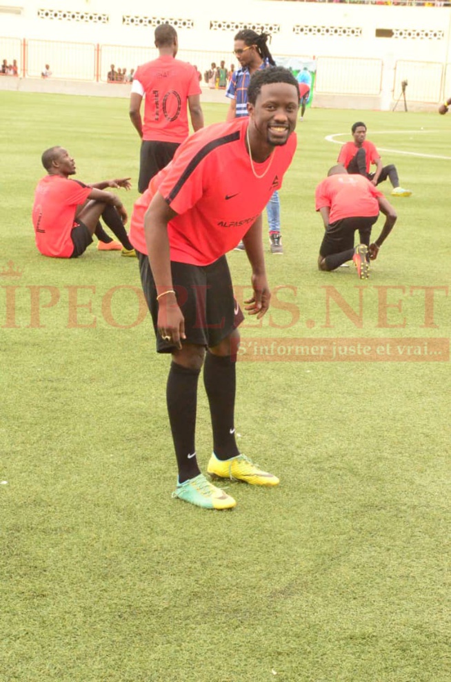 DA BRAINS PROD vous présente le match Mbalakh Man vs Rappeur: Revivez l'intégralité du match à Pikine. DA BRAINS PROD vous présente le match Mbalakh Man vs Rappeur: Revivez l'intégralité du match à Pikine.