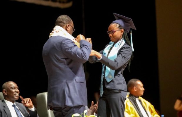 DIARY SOW OFFRE 700 MILLE À SON LYCÉE