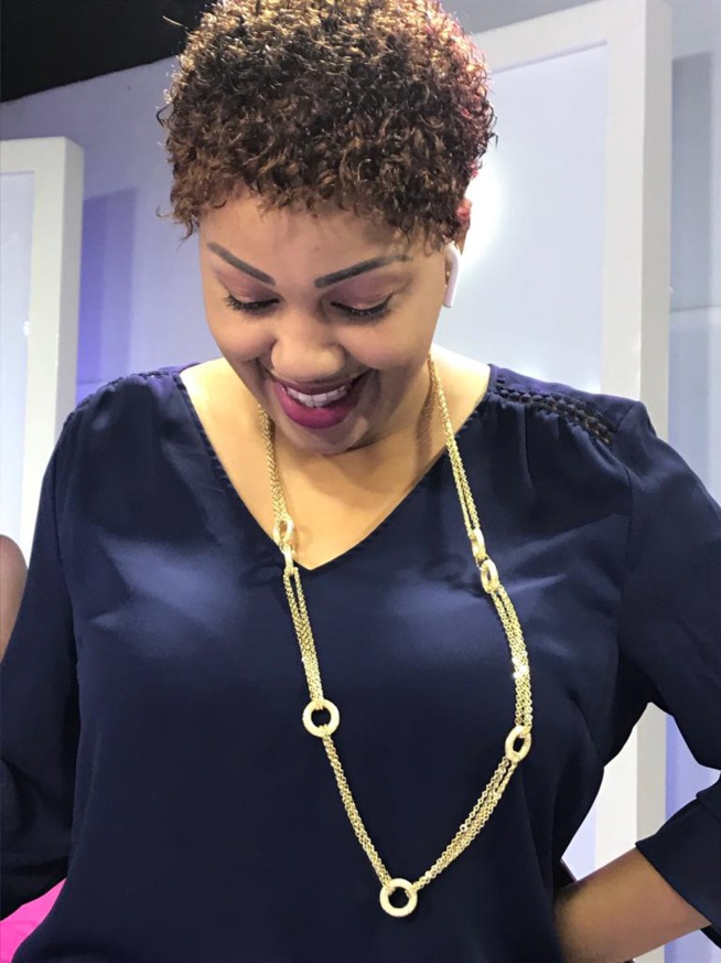 TENDANCES TABASKI: Dieynaba Seydou Ba dans les couleurs et l'expertise de NEYMANE COIFFURE SACRE COEUR 783743232 TENDANCES TABASKI: Dieynaba Seydou Ba dans les couleurs et l'expertise de NEYMANE COIFFURE SACRE COEUR 783743232