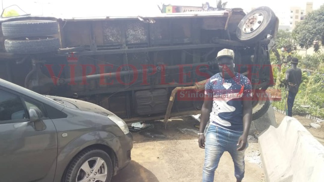 URGENT:GRAVE ACCIDENT À HAUTEUR DE L ECHANGEUR DE EMG URGENT:GRAVE ACCIDENT À HAUTEUR DE L ECHANGEUR DE EMG