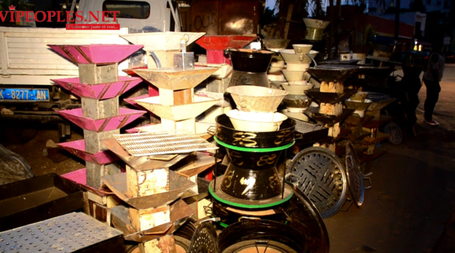 Wadial tabaski: les vendeurs de fourneaux et couteaux au marché HLM ne se frottent pas les mains. Wadial tabaski: les vendeurs de fourneaux et couteaux au marché HLM ne se frottent pas les mains.